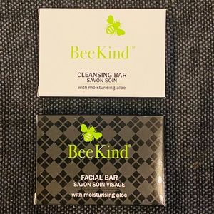 BeeKind Gilchrist & Soames Honey Aloe Bath and Face soap bar